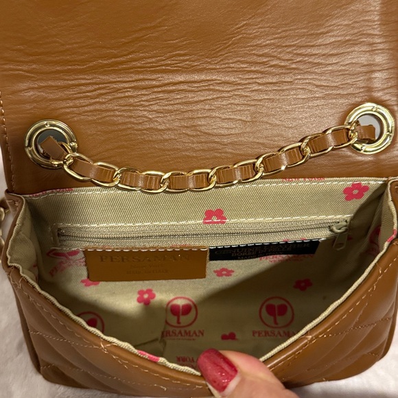 Persaman New York Gia
Cognac Quilted Leather Crossbody - Picture 5 of 6